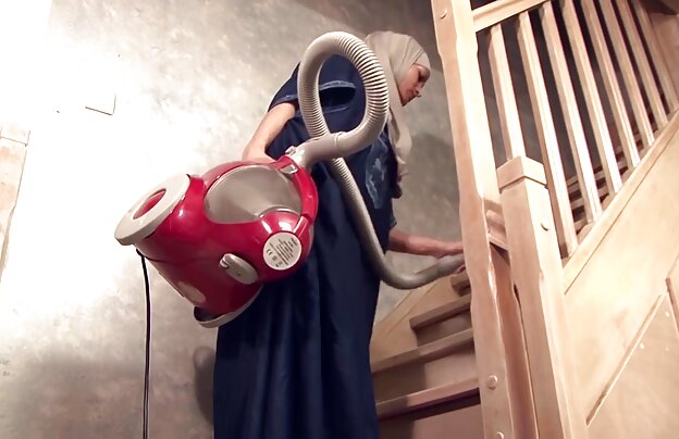 XXX آنجلا فرزانه ناز سوپر خوردن همسر پس از آن گه