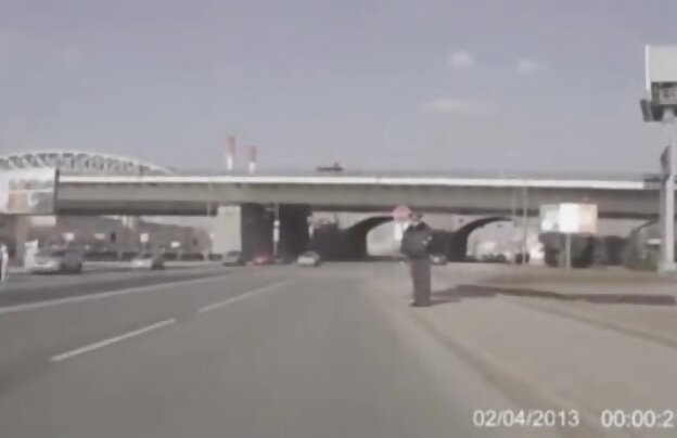XXX لزبین, استخدام سبزه جوان به آرامی کوس کون ناز خود.