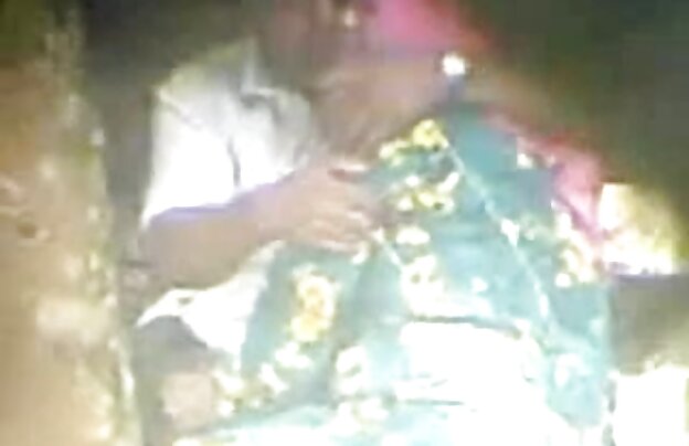 XXX مرد ملاقات جوان ترنس در سوپر سکس ناز خیابان با فن عکس و وسط سینه او را به خانه آورد او سرمازده خود ماشین و قاب خود را گاییدن, کون, مرد با لبخند به او روی تخت به طور کامل