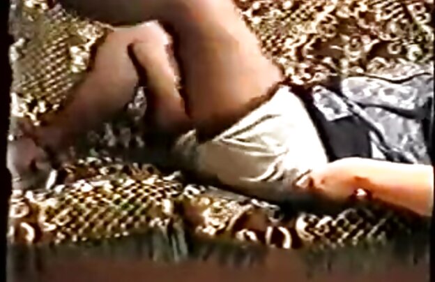 XXX سبزه سوراخ کون ناز با بیدمشک مودار سواری دیک