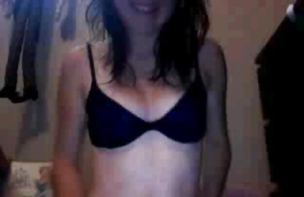 XXX جوان, سگ ماده, انزال شکسته سوراخ در سکسناز نزدیکی