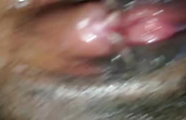 XXX سگ ماده, به پایان سکس فرزانه رسید و با کرم و سفید مایع منی