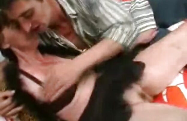 XXX ده گی یک به sexناز پایان می رسد تا در آن!