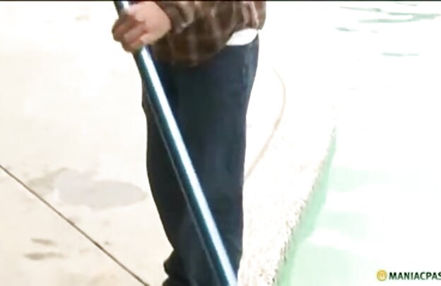 XXX سگ ماده بسیار هیجان تصاویر سکسی ناز زده است و دروغ خیس