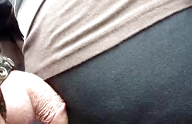 XXX در این سوراخ را دیدم بزرگ و به منظور به مرگ از خستگی من شروع کلیپ سکسی ناز به مکیدن آن