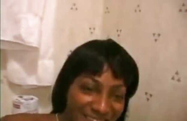 XXX مرد سیاه کون مهبل سیاه سکیس فرزانه و سفید جوجه زن و شوهر